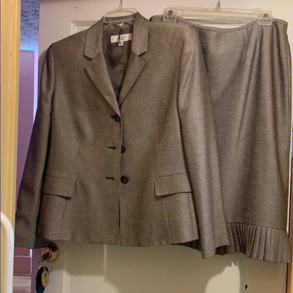 Suit